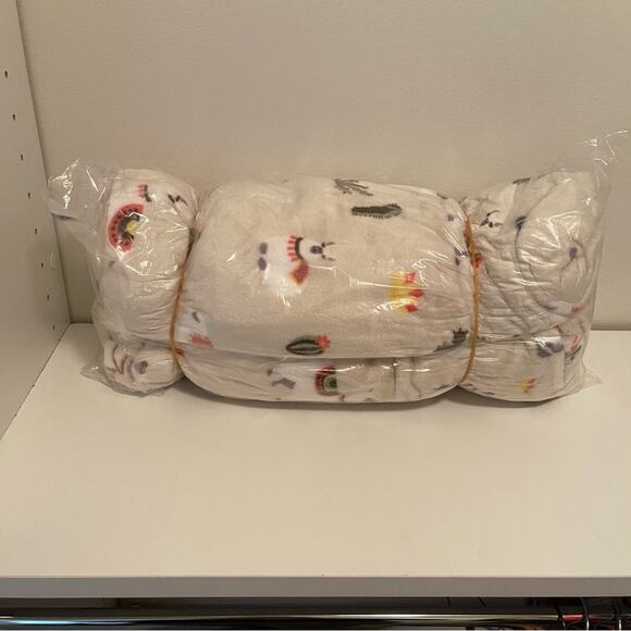 Super Soft Cream White Llama Print Blanket - Picture 1 of 2